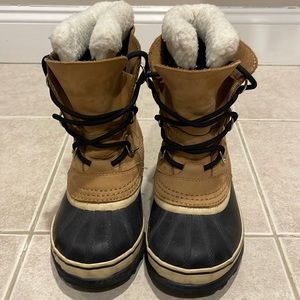 Sorel boys boots. Size 3